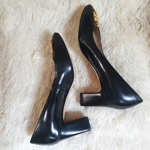 Tory Burch Black Heels with Gold Logo - Picture 5 of 10